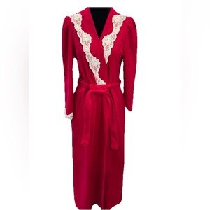 Charisma VTG red/Pink ladies size small polyester‎ 1970s tie front bathrobe